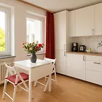 شقة Quiet & Modern Near Tram & River Lech *